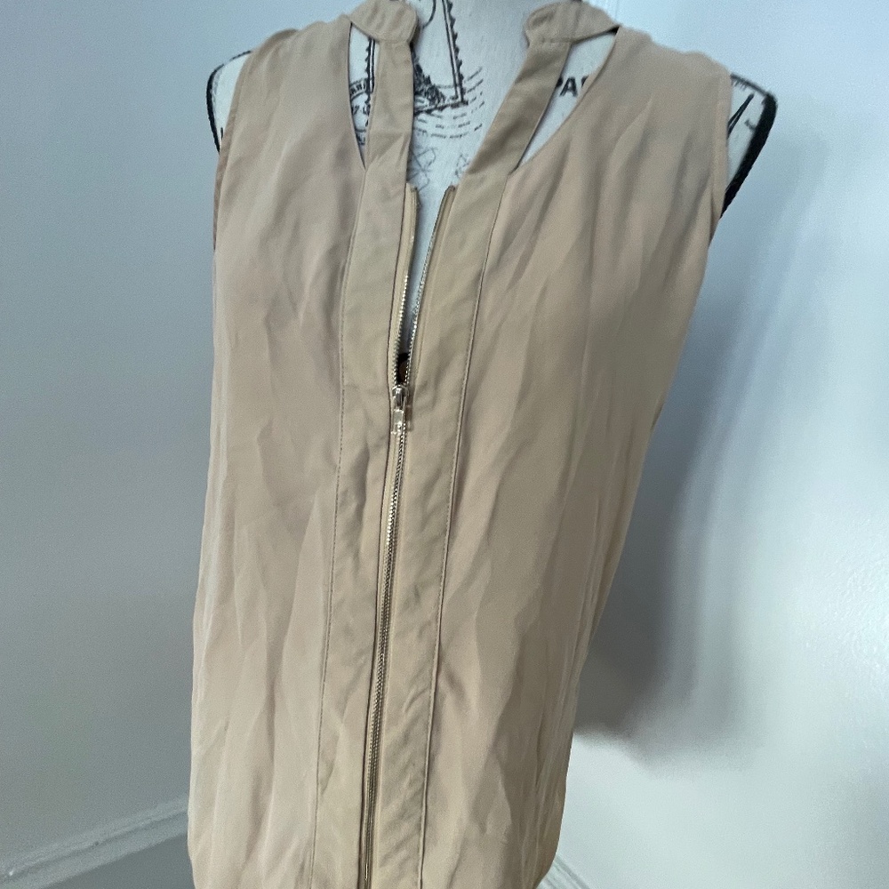 Venus Sleeveless Zip-Front Top – Size Small